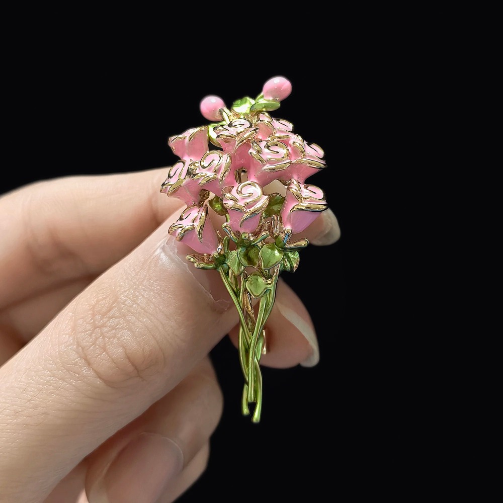 Rosa Emaille-Rosenstrauß-Brosc – Women Accessories Bouquet Bewertung und Preis